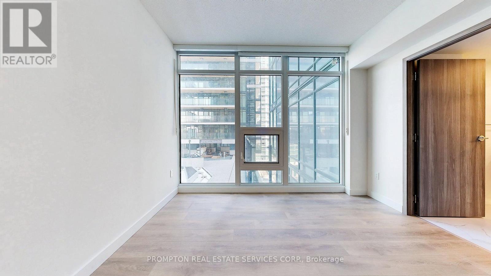 3805 - 3 Concord Cityplace Way, Toronto, Ontario  M5V 0X4 - Photo 23 - C12211494