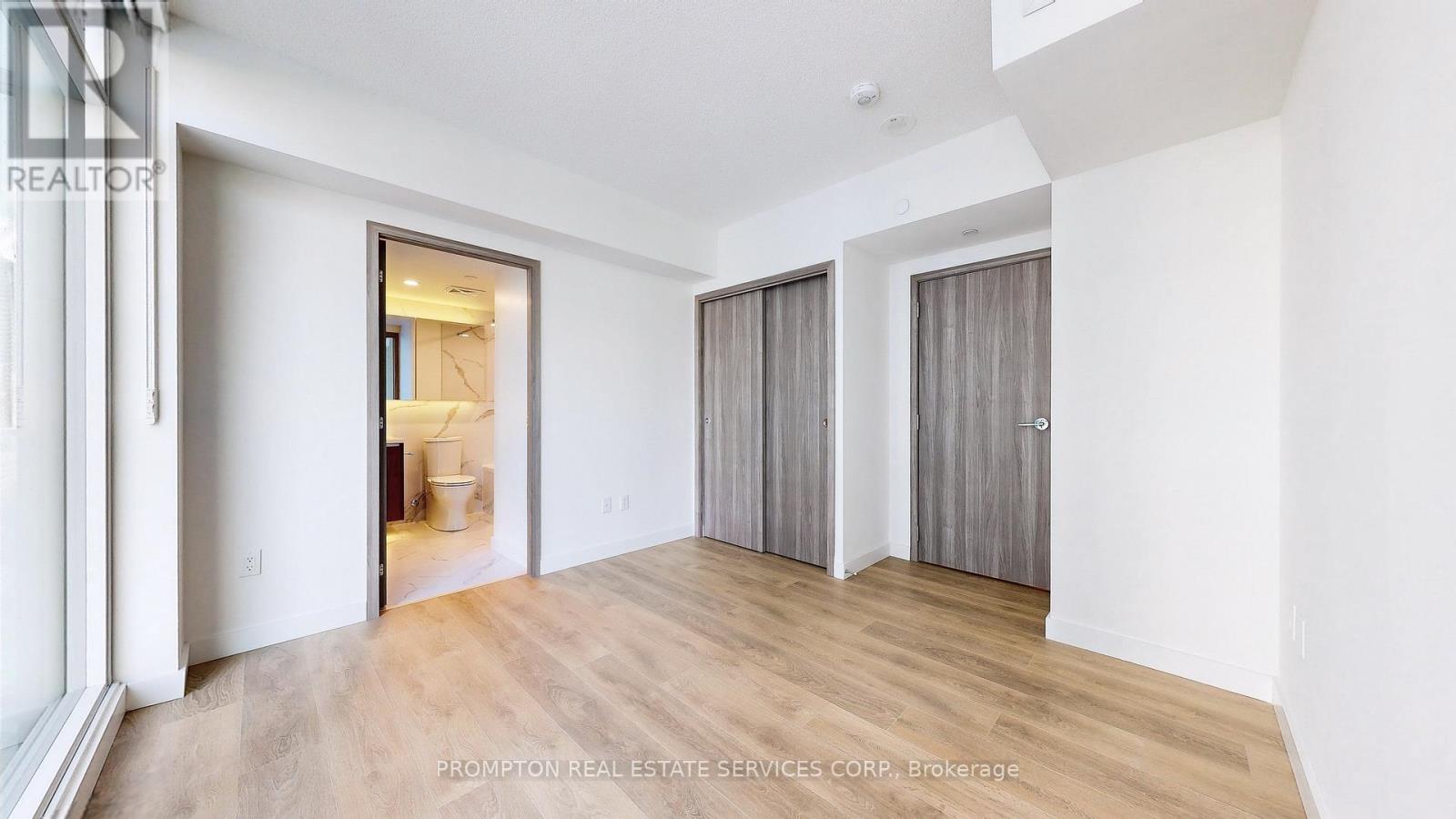 3805 - 3 Concord Cityplace Way, Toronto, Ontario  M5V 0X4 - Photo 25 - C12211494