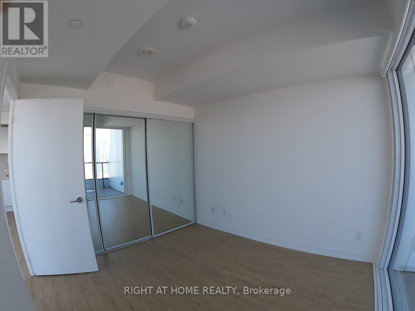 Ph 12 - 85 Wood Street, Toronto, Ontario  M4Y 0E8 - Photo 9 - C12211503