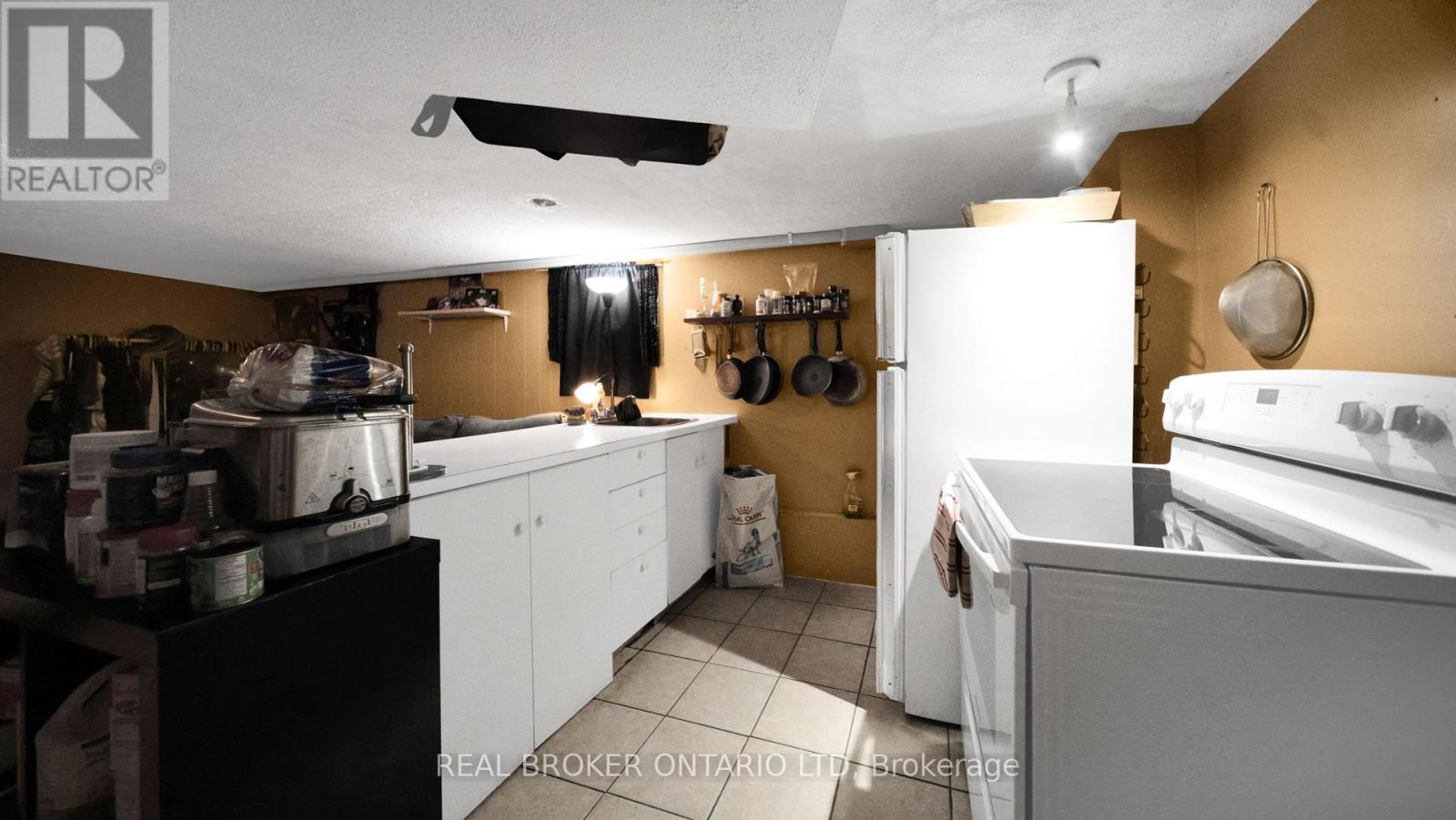 259 Strathmore Boulevard, Toronto, Ontario  M4J 1P7 - Photo 24 - E12210156
