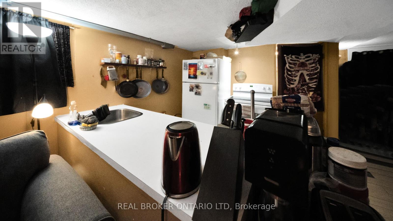 259 Strathmore Boulevard, Toronto, Ontario  M4J 1P7 - Photo 25 - E12210156