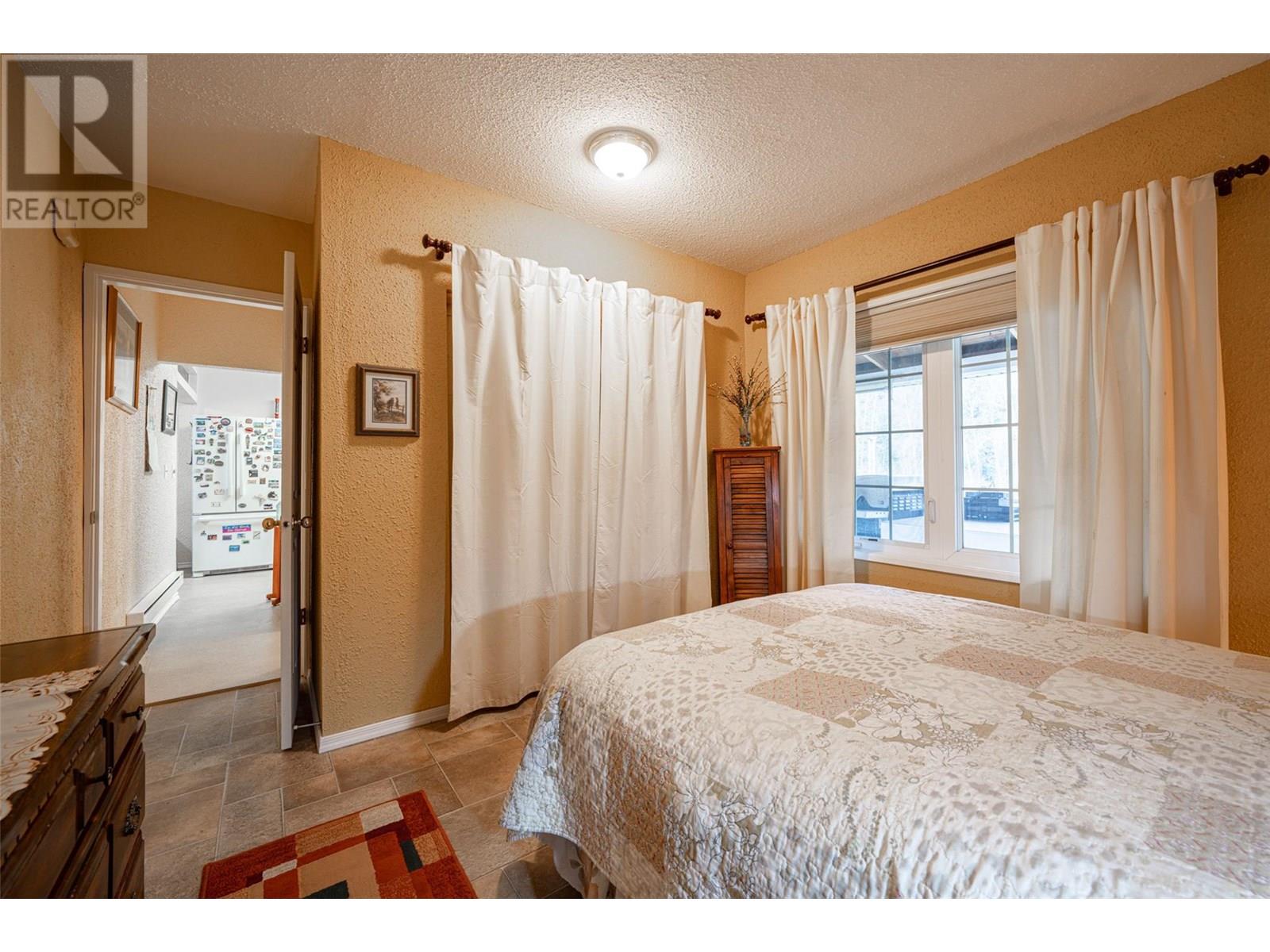 5409 Hwy 97 Highway, Falkland, British Columbia  V0E 1W1 - Photo 17 - 10334605
