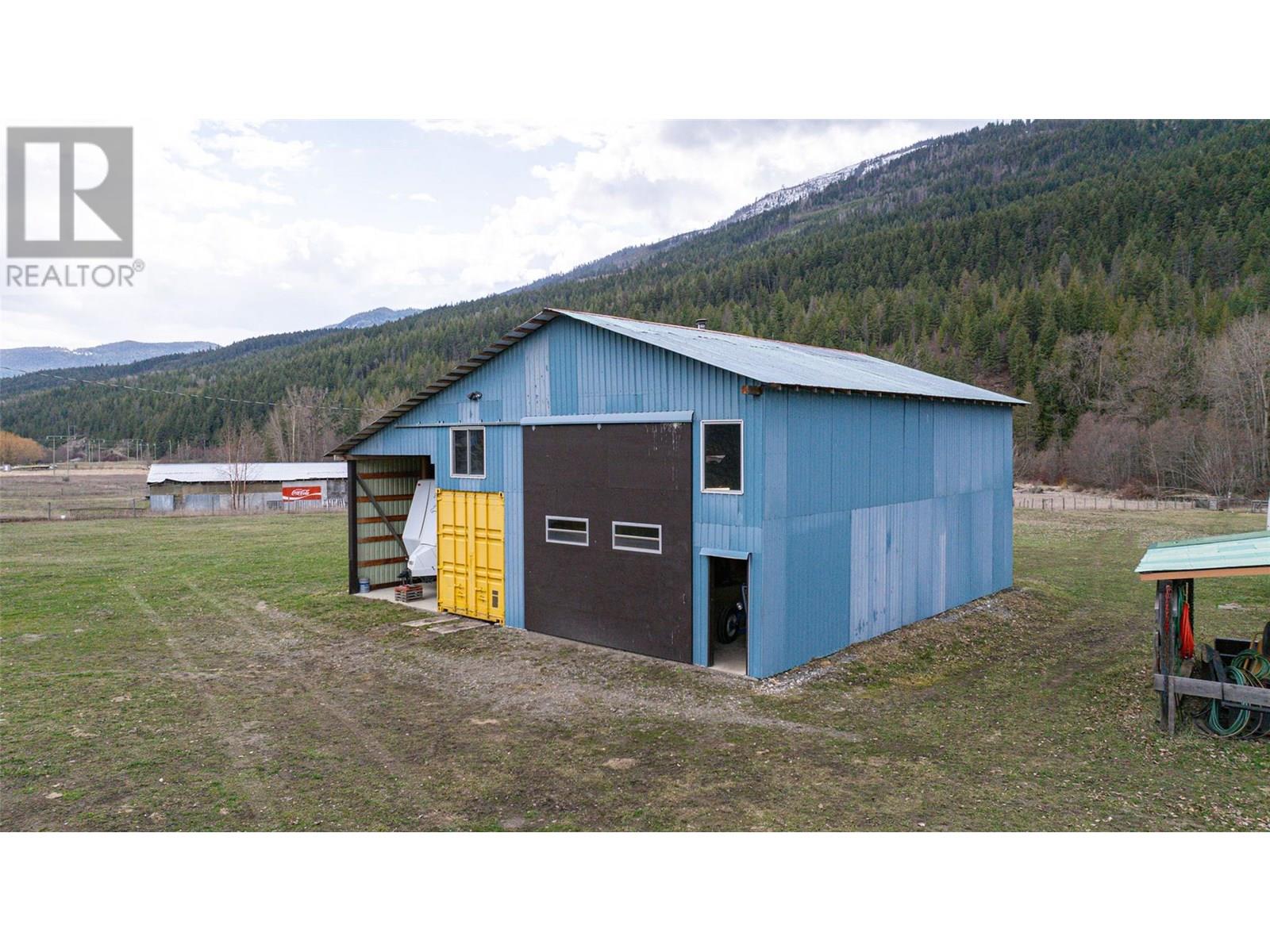 5409 Hwy 97 Highway, Falkland, British Columbia  V0E 1W1 - Photo 27 - 10334605