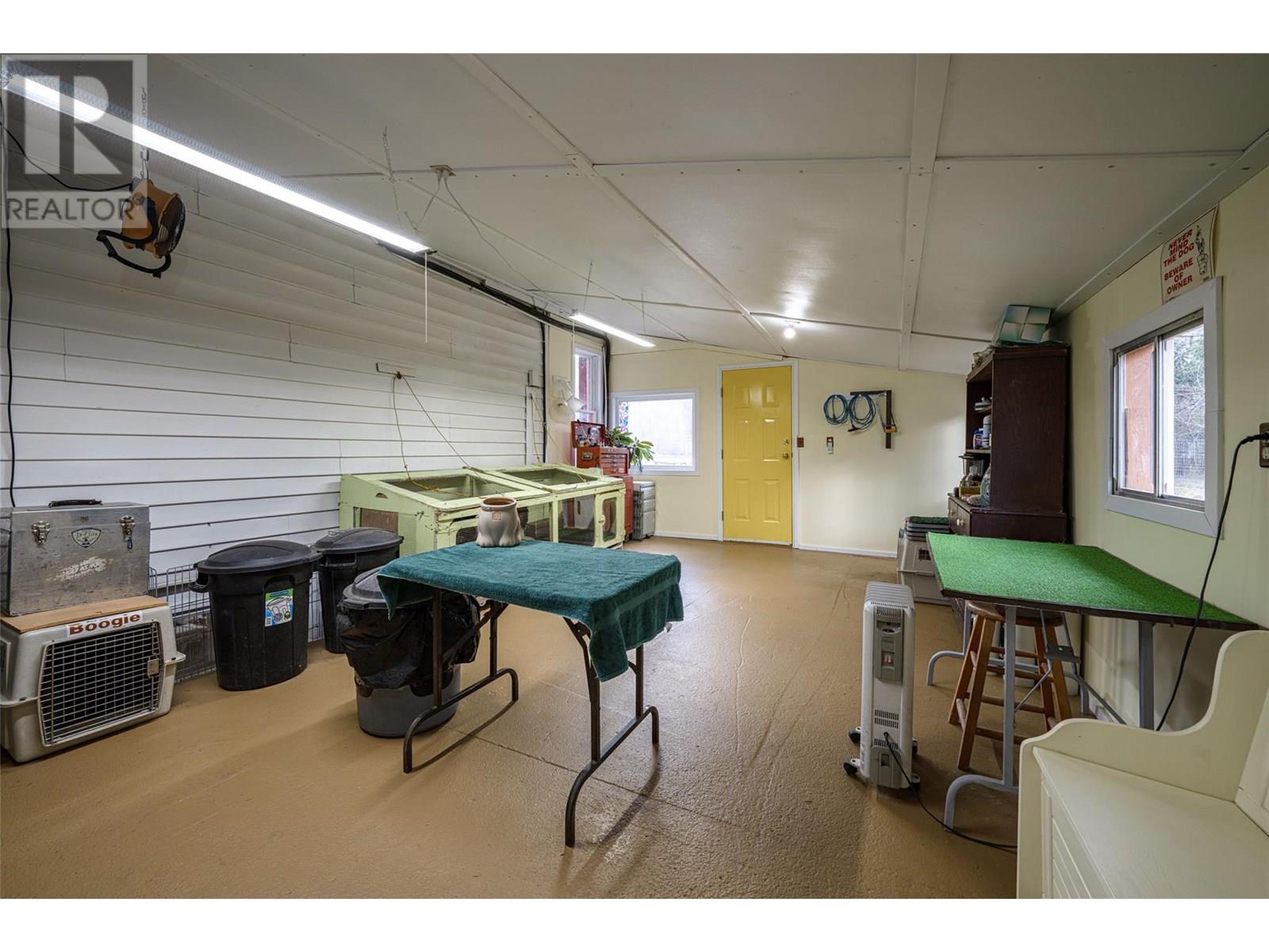 5409 Hwy 97 Highway, Falkland, British Columbia  V0E 1W1 - Photo 24 - 10334605