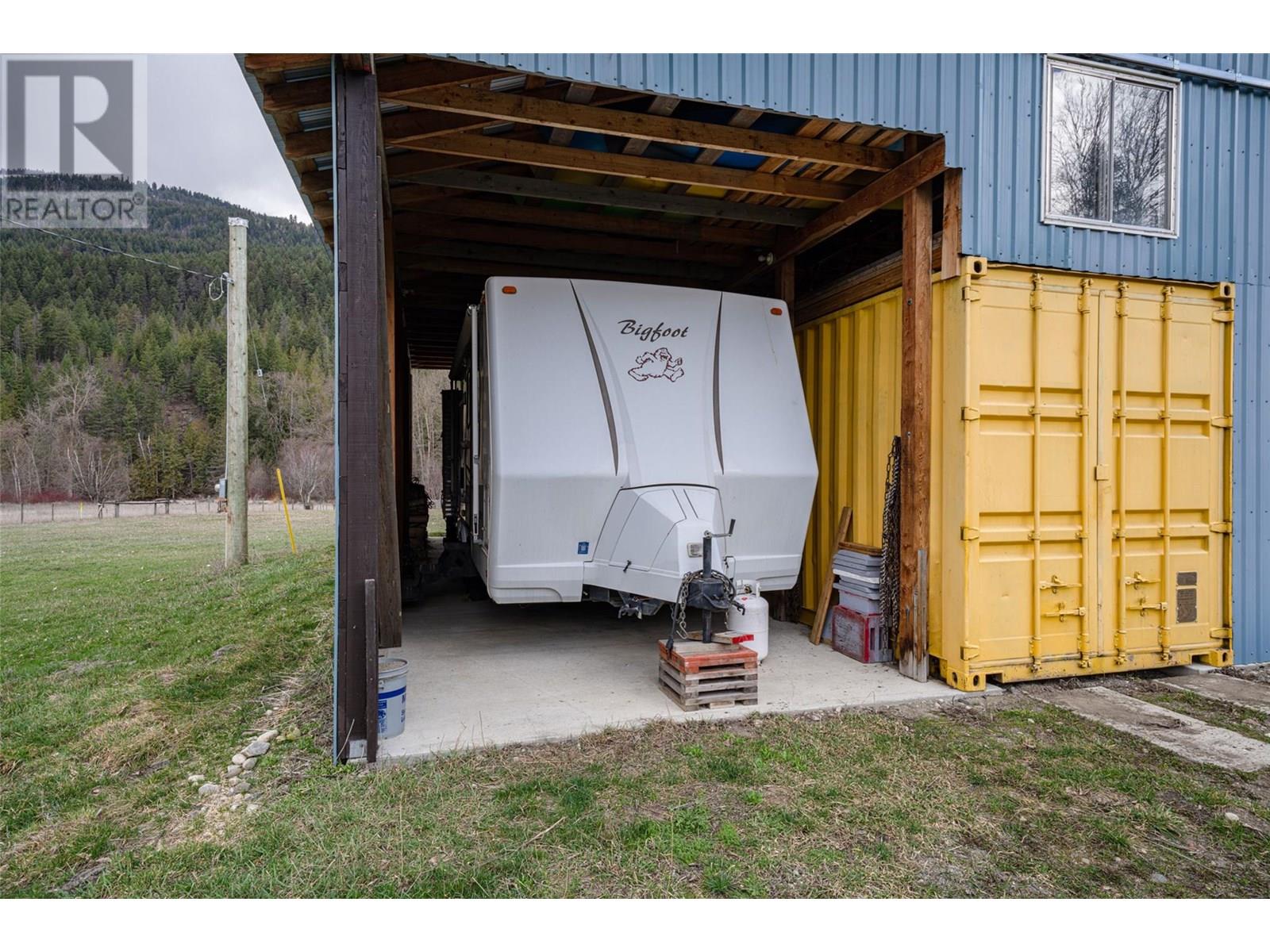 5409 Hwy 97 Highway, Falkland, British Columbia  V0E 1W1 - Photo 30 - 10334605