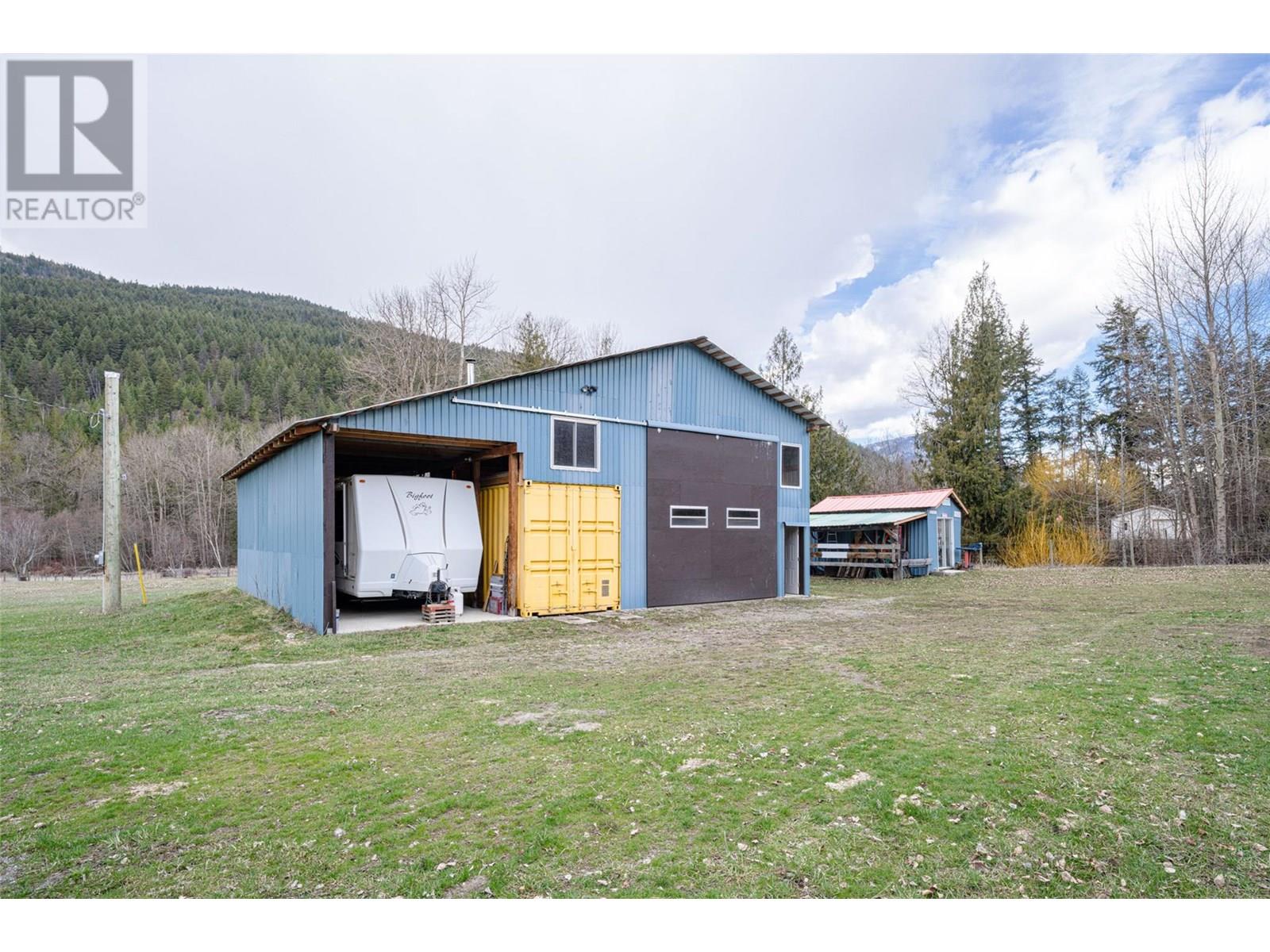 5409 Hwy 97 Highway, Falkland, British Columbia  V0E 1W1 - Photo 28 - 10334605