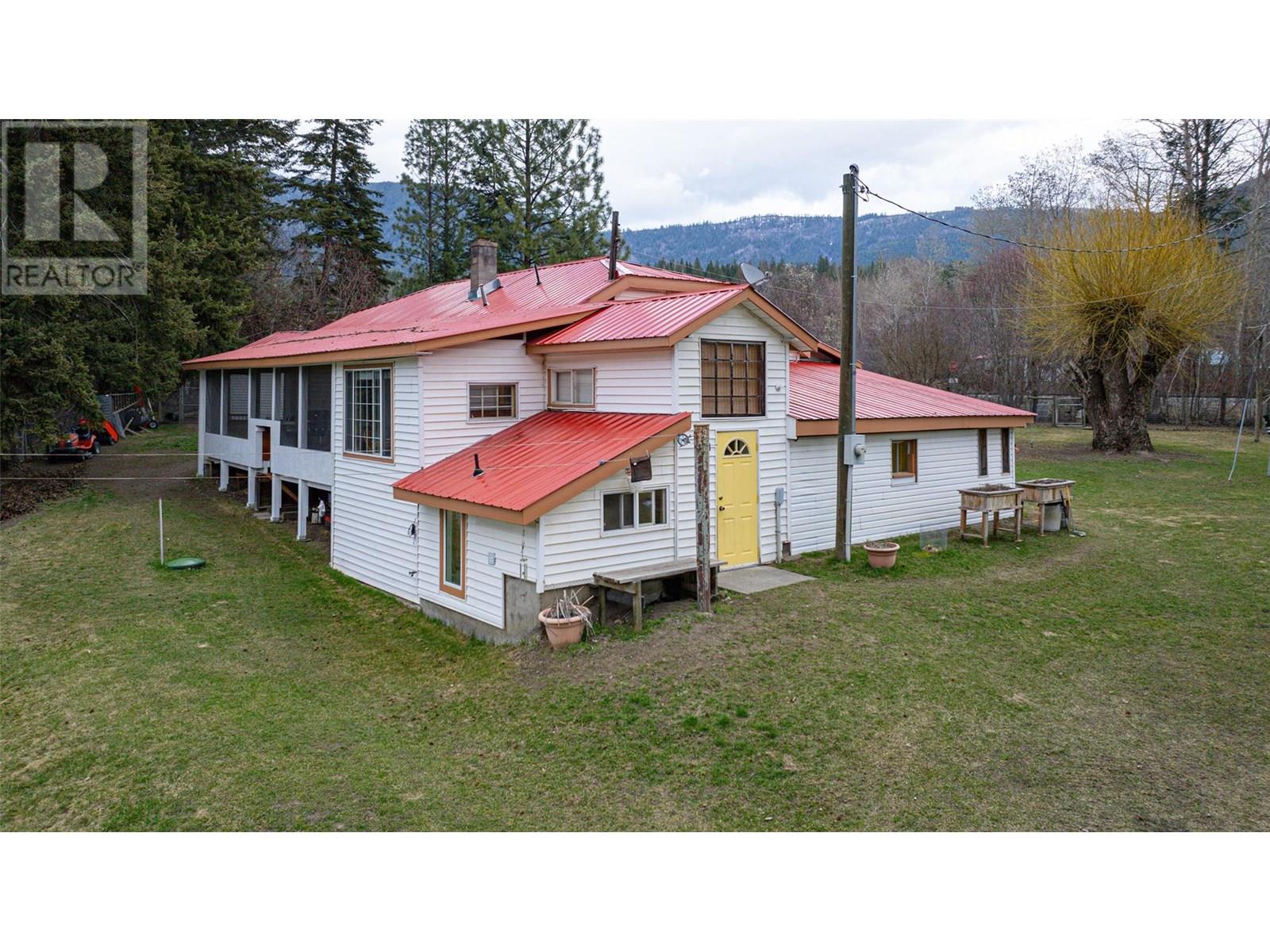 5409 Hwy 97 Highway, Falkland, British Columbia  V0E 1W1 - Photo 77 - 10334605