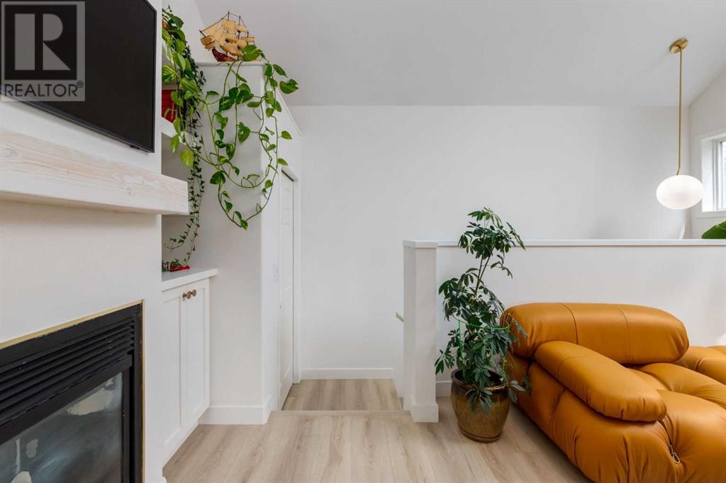 Property at 18, 5616 14 Avenue SW image 3