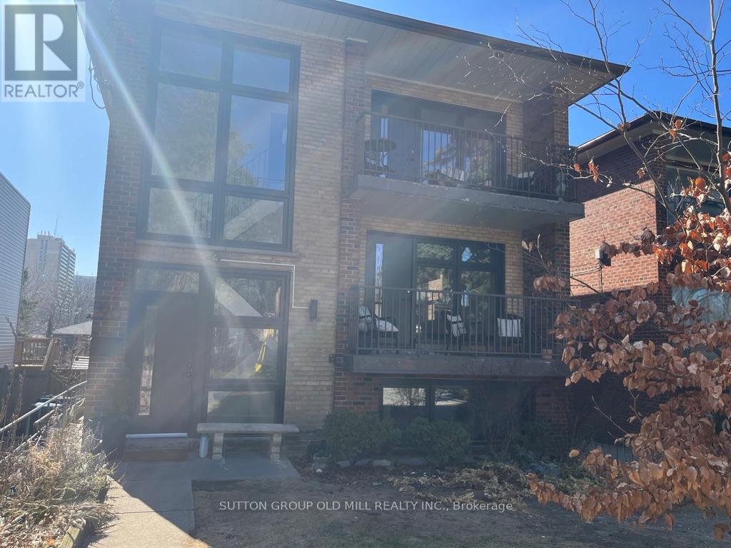 1 - 96 INDIAN ROAD CRESCENT, Toronto, Ontario