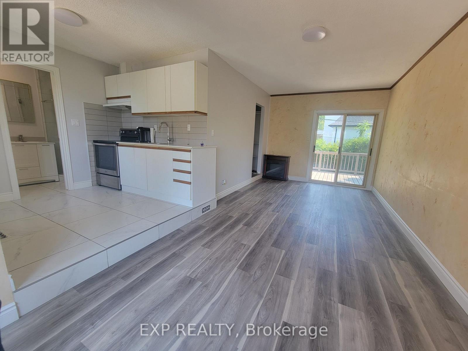 499 SHERIN DRIVE, Oakville, Ontario
