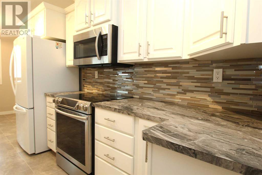 52 Mclevin Crescent, Red Deer, Alberta  T4R 1S9 - Photo 8 - A2229313
