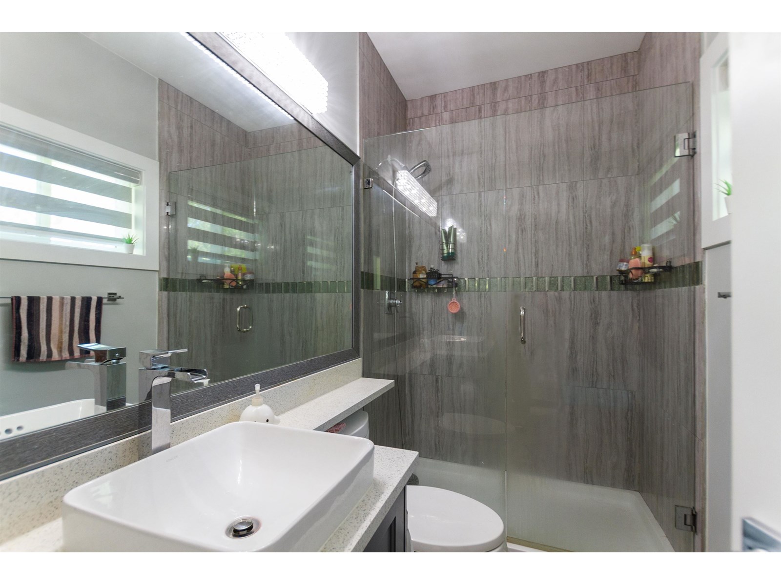 15453 108 Avenue, Surrey, British Columbia  V3R 6J1 - Photo 9 - R3013565