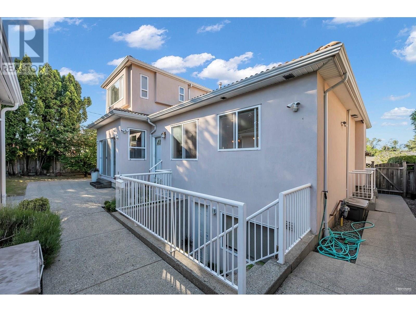 4288 Gilpin Crescent, Burnaby, British Columbia  V5G 2K2 - Photo 21 - R3013055