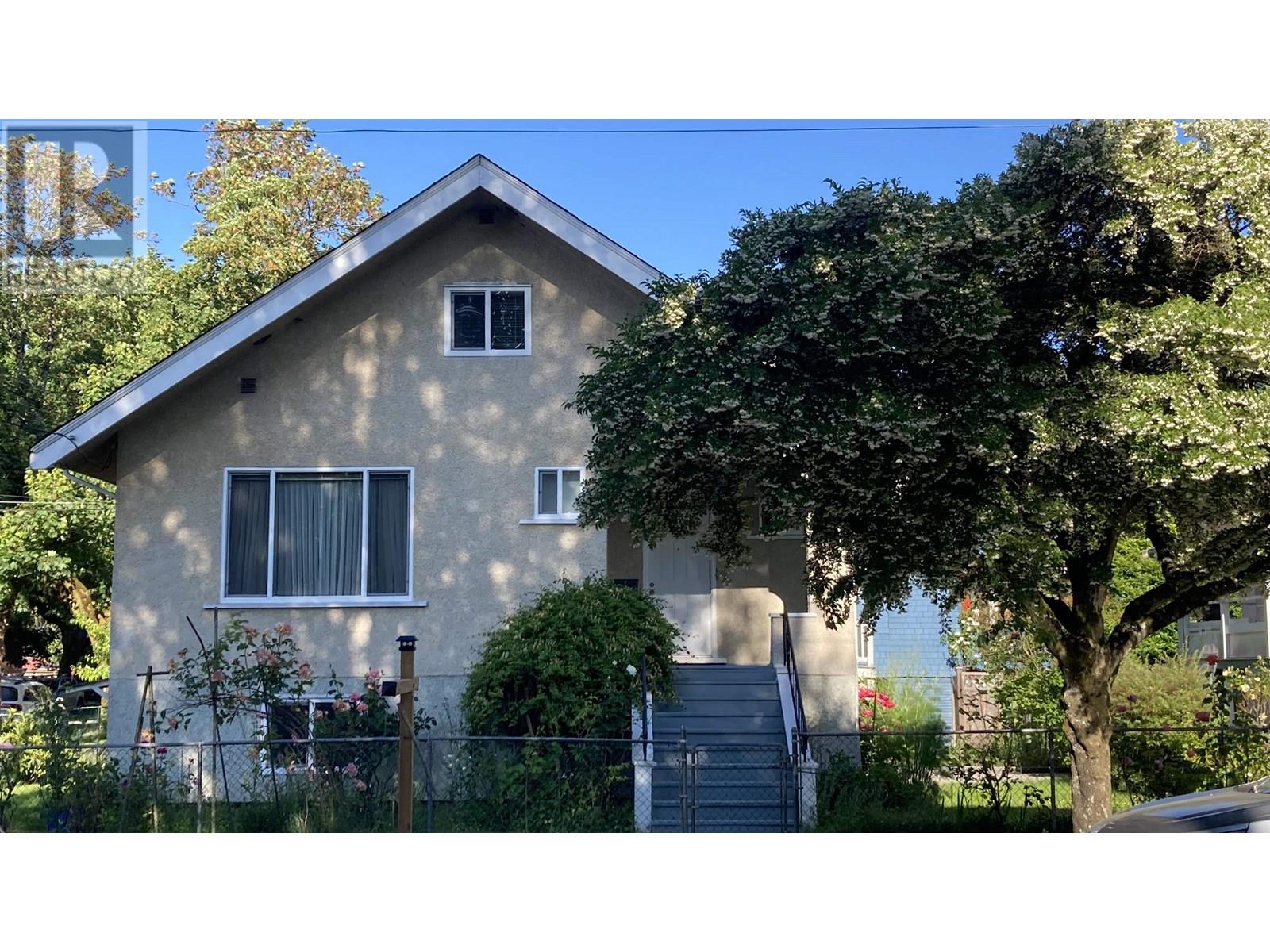 2206 TRUTCH STREET, Vancouver, British Columbia
