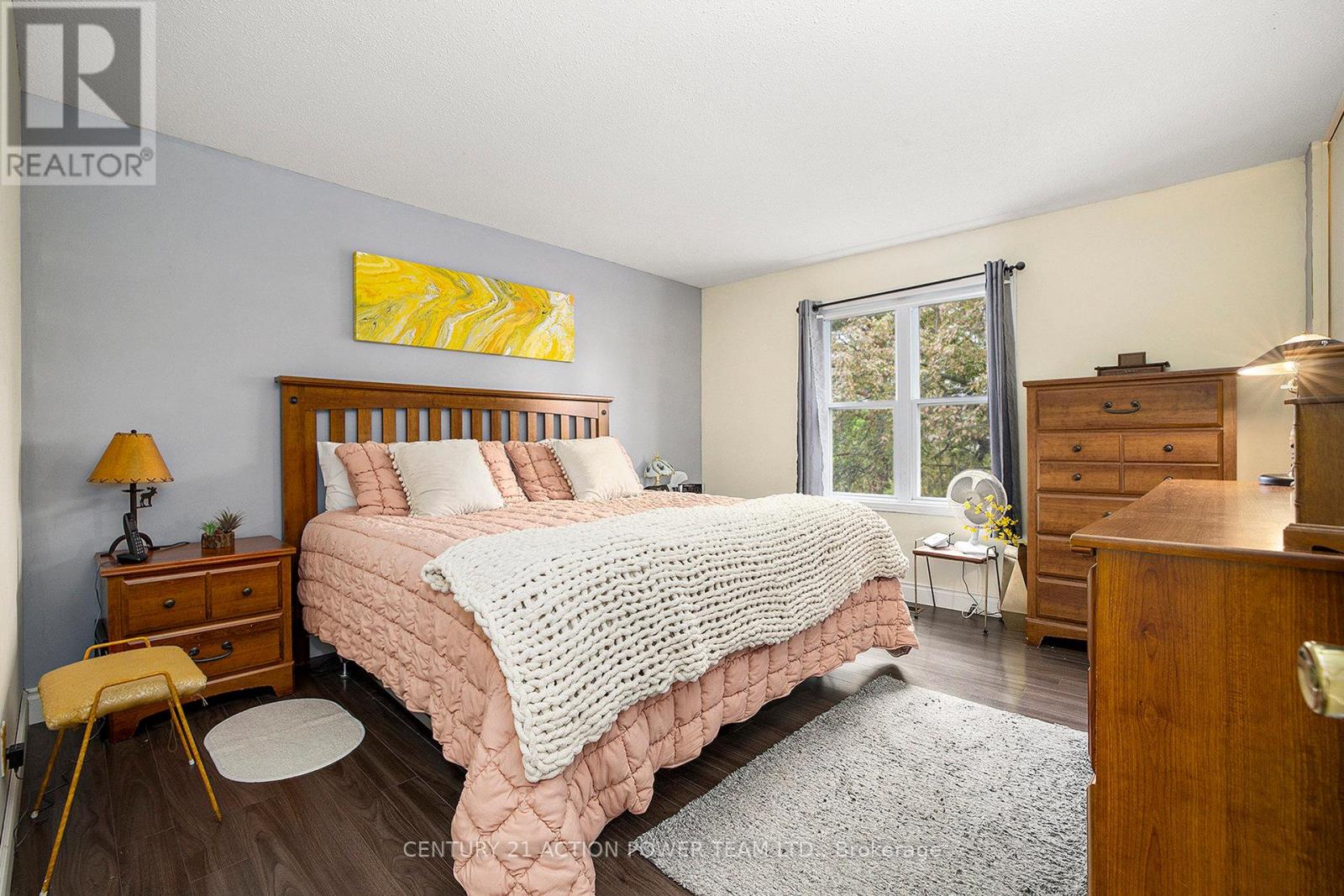 1829 Cloverlawn Crescent, Ottawa, Ontario  K1J 6V6 - Photo 18 - X12183455