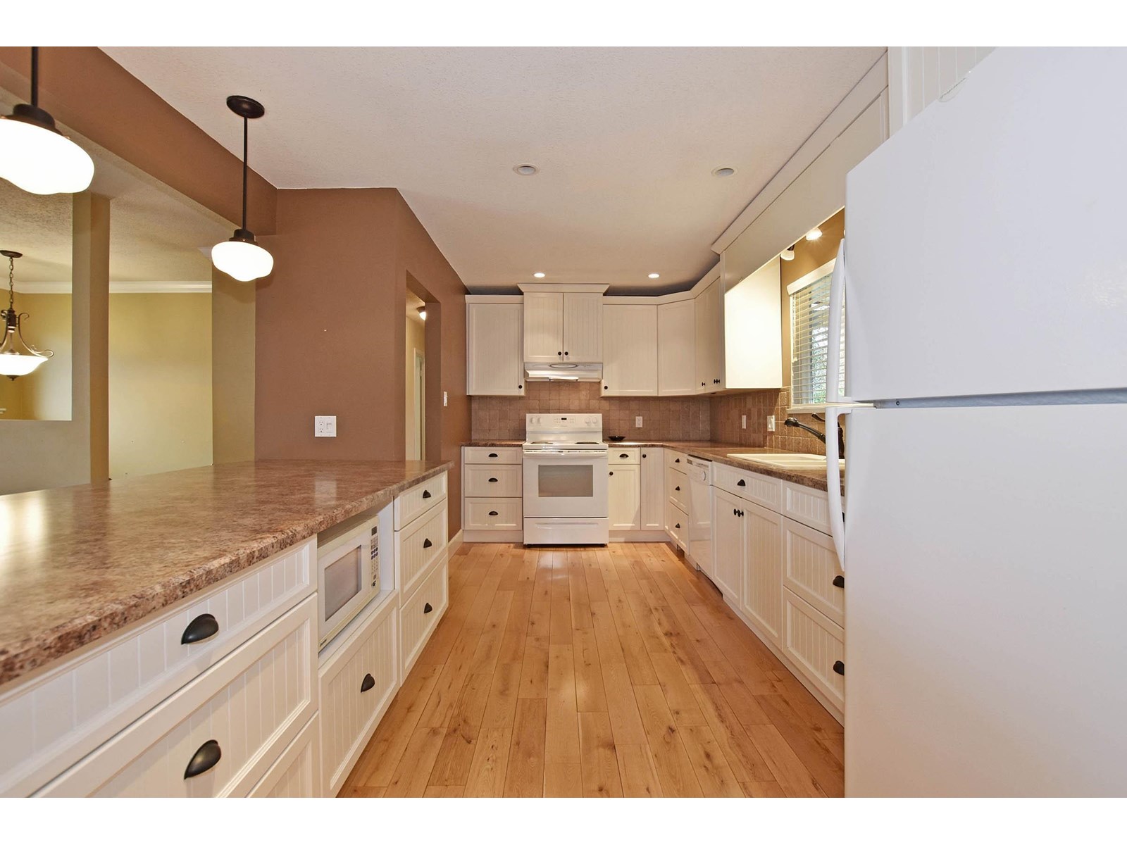 2897 Camellia Court, Abbotsford, British Columbia  V2S 4K4 - Photo 6 - R3012681