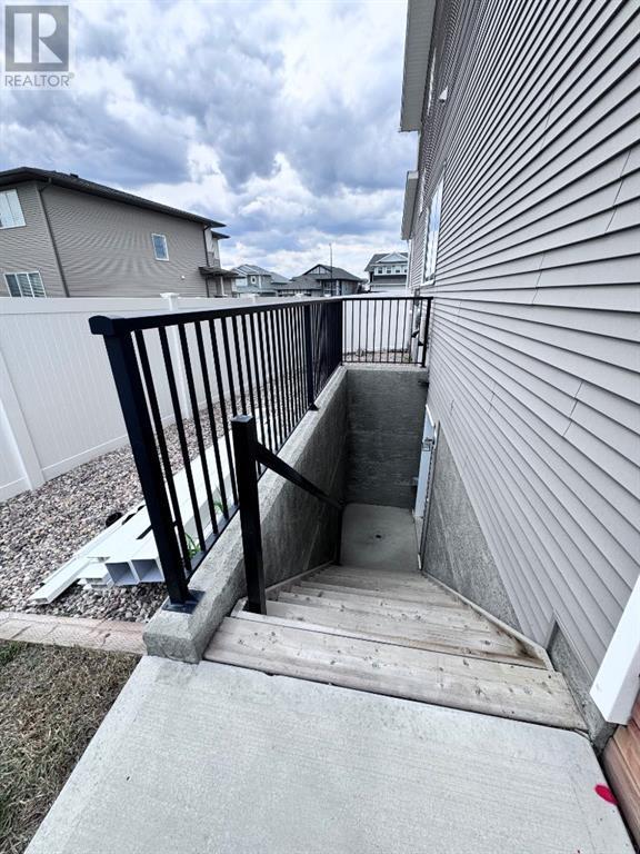 35 Traynor Close, Red Deer, Alberta  T4P 0W7 - Photo 5 - A2190219