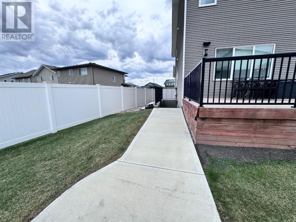 35 Traynor Close, Red Deer, Alberta  T4P 0W7 - Photo 4 - A2190219