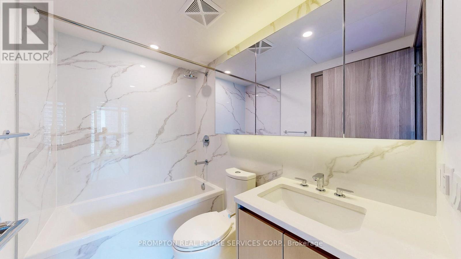 3612 - 1 Concord Cityplace Way, Toronto, Ontario  M5V 0X3 - Photo 24 - C12211512