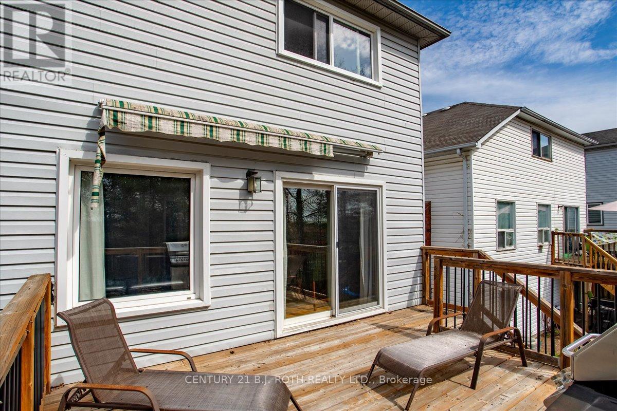 47 Moore Place, Barrie, Ontario  L4N 6N8 - Photo 17 - S12211526