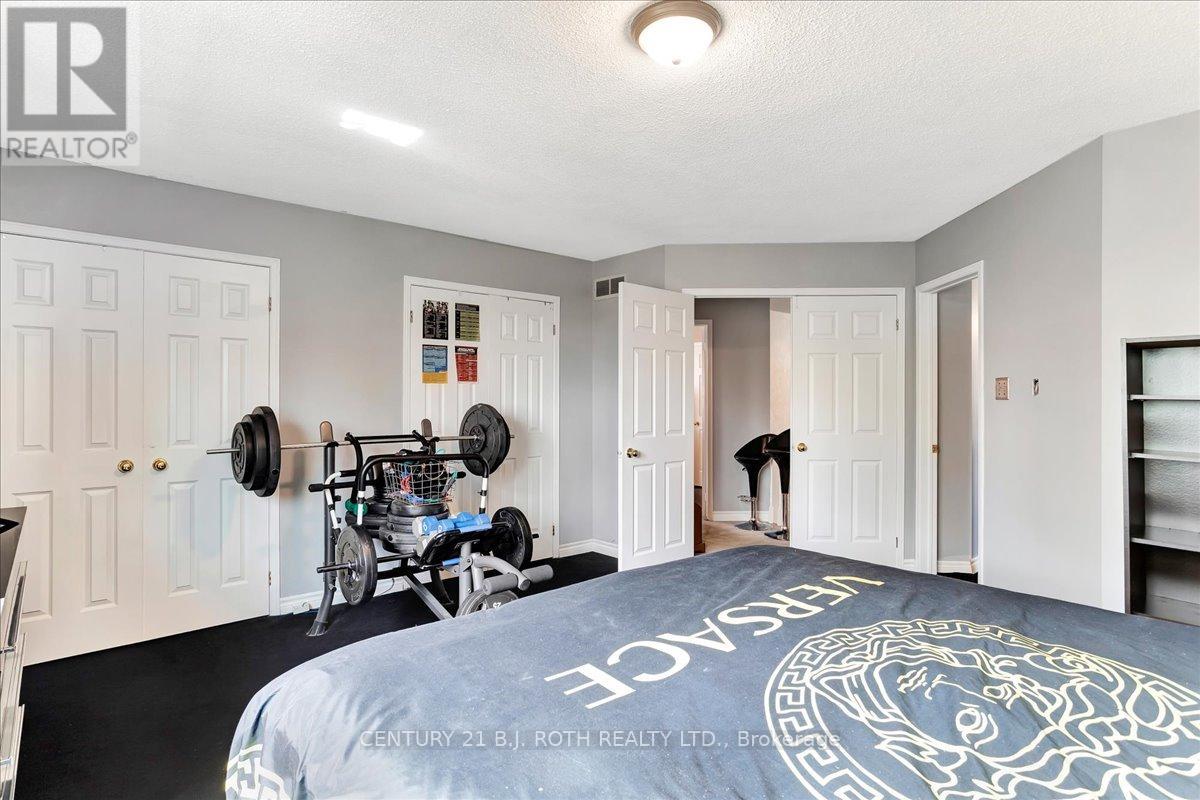 47 Moore Place, Barrie, Ontario  L4N 6N8 - Photo 20 - S12211526