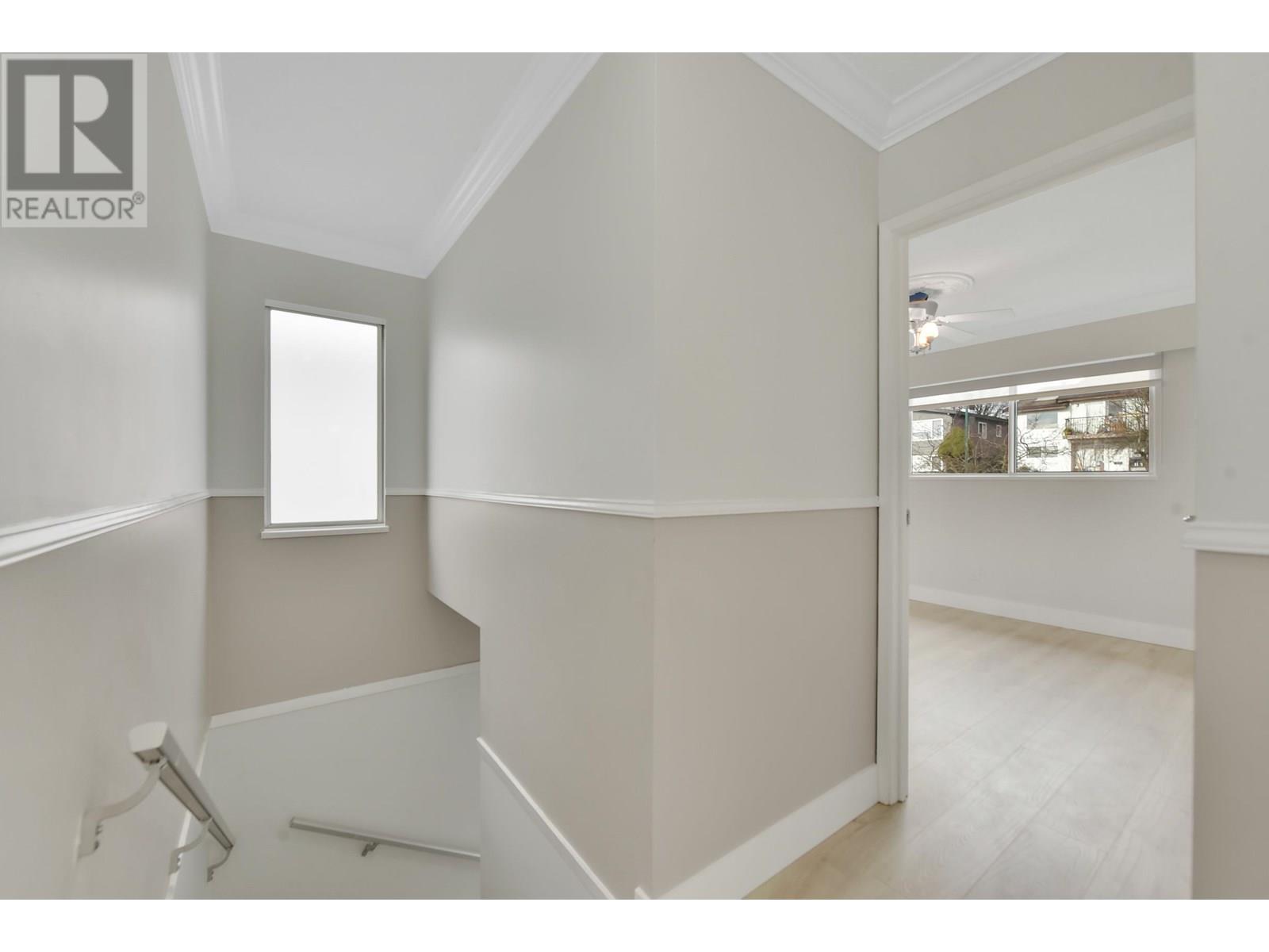 Listing Picture 21 of 36 : 1210 63 AVENUE, Vancouver / 溫哥華 - 魯藝地產 Yvonne Lu Group - MLS Medallion Club Member