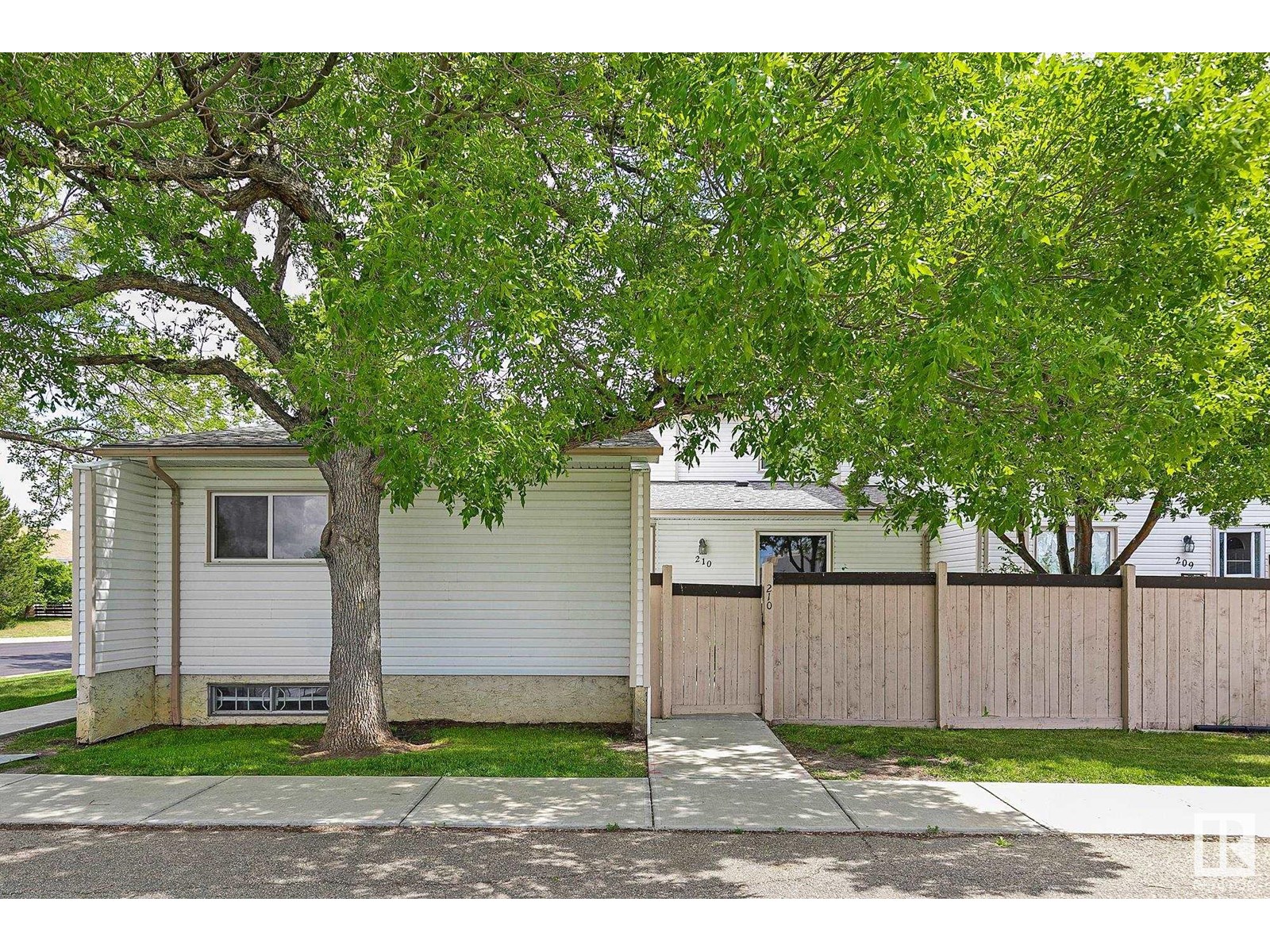 Property at 210 MARLBOROUGH PL NW image 1