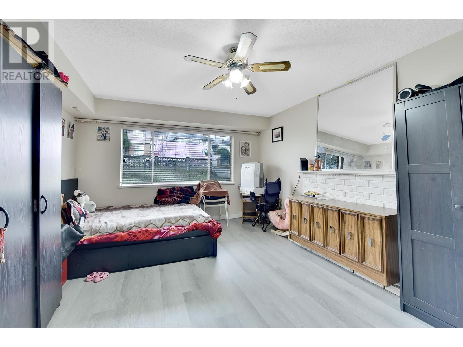 Listing Picture 34 of 36 : 1210 63 AVENUE, Vancouver / 溫哥華 - 魯藝地產 Yvonne Lu Group - MLS Medallion Club Member