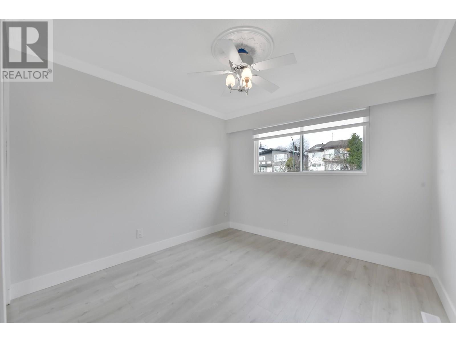 Listing Picture 22 of 36 : 1210 63 AVENUE, Vancouver / 溫哥華 - 魯藝地產 Yvonne Lu Group - MLS Medallion Club Member