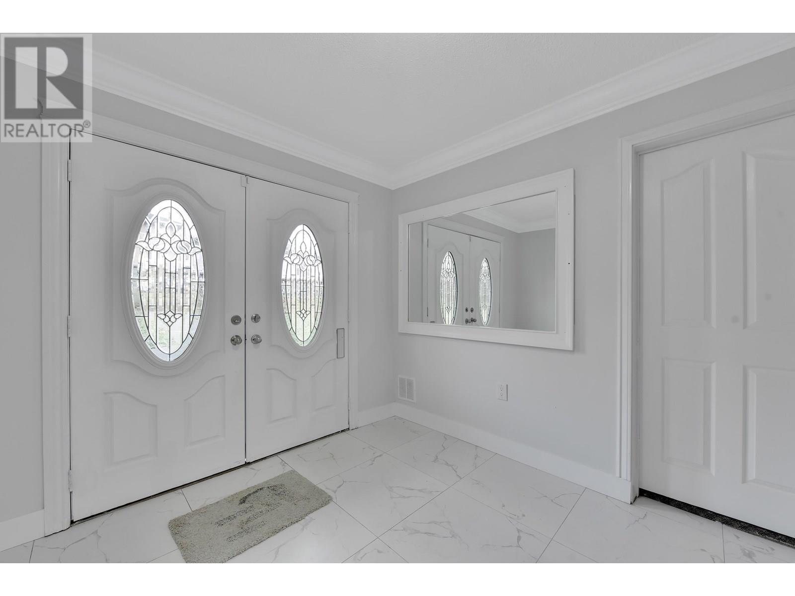 Listing Picture 28 of 36 : 1210 63 AVENUE, Vancouver / 溫哥華 - 魯藝地產 Yvonne Lu Group - MLS Medallion Club Member