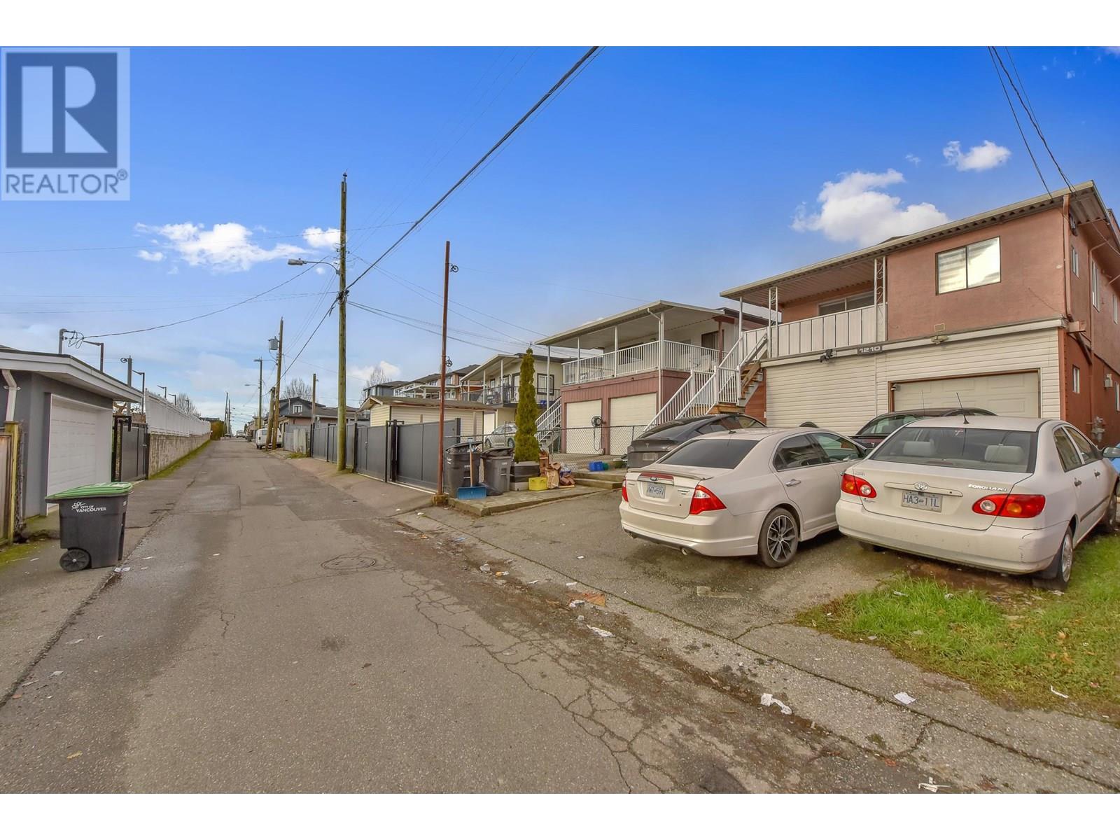 Listing Picture 32 of 36 : 1210 63 AVENUE, Vancouver / 溫哥華 - 魯藝地產 Yvonne Lu Group - MLS Medallion Club Member