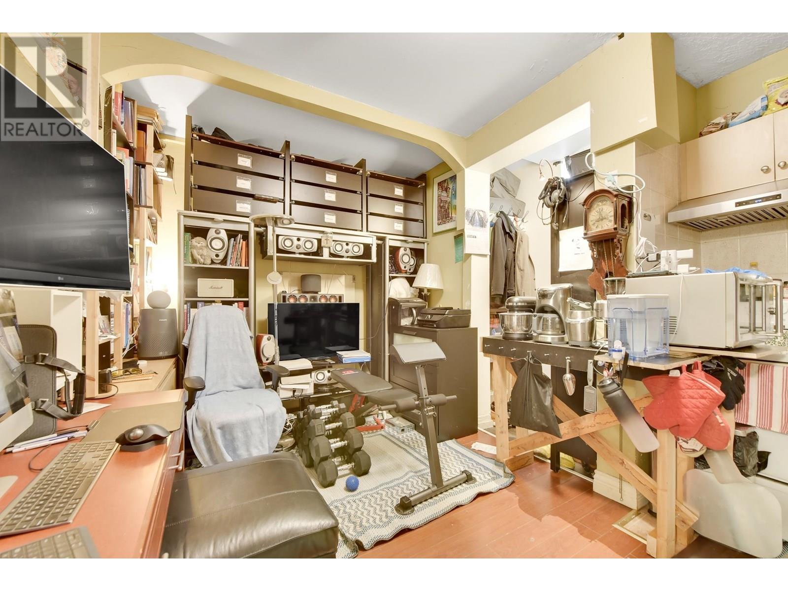 Listing Picture 36 of 36 : 1210 63 AVENUE, Vancouver / 溫哥華 - 魯藝地產 Yvonne Lu Group - MLS Medallion Club Member