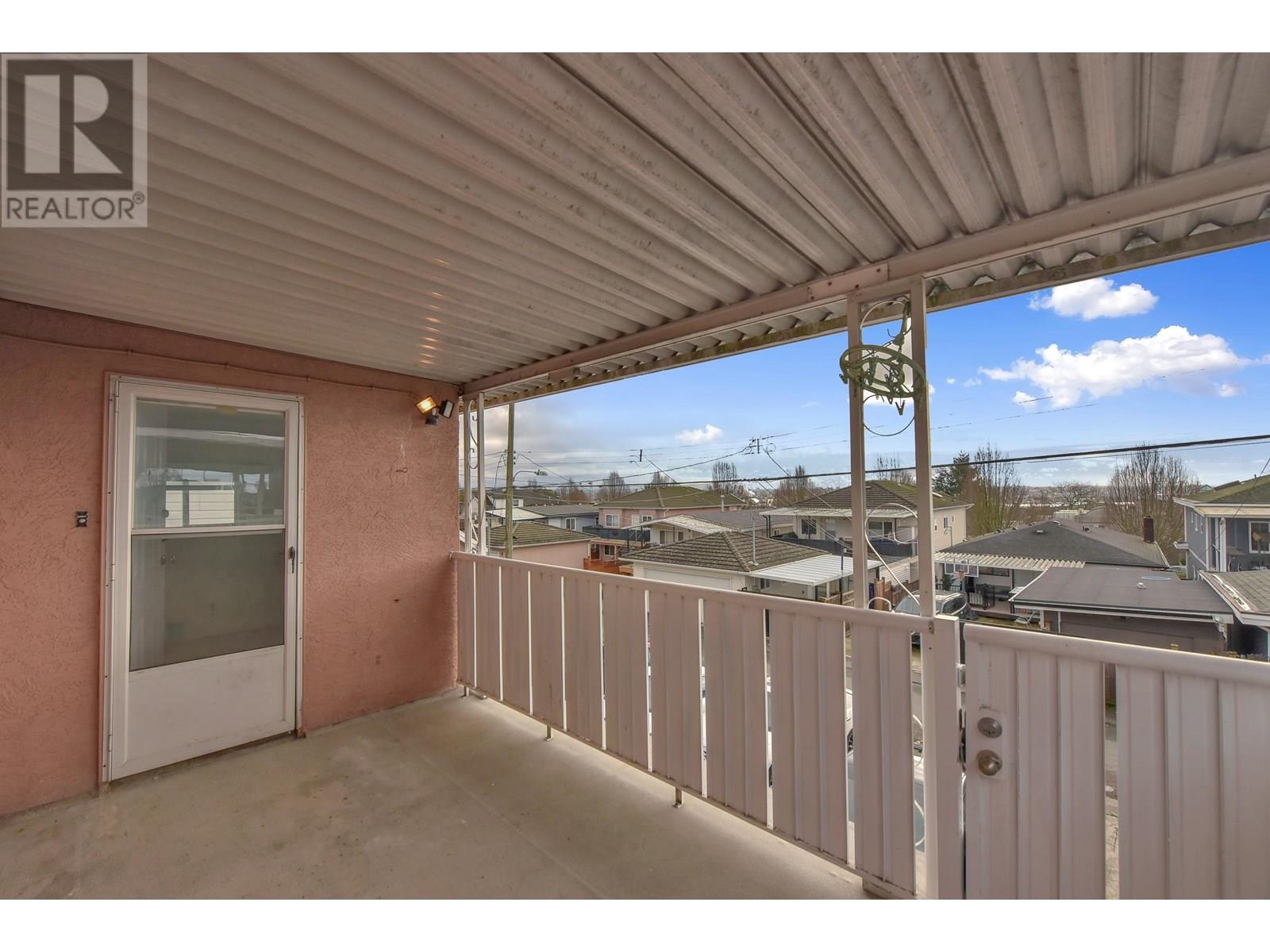 Listing Picture 26 of 36 : 1210 63 AVENUE, Vancouver / 溫哥華 - 魯藝地產 Yvonne Lu Group - MLS Medallion Club Member