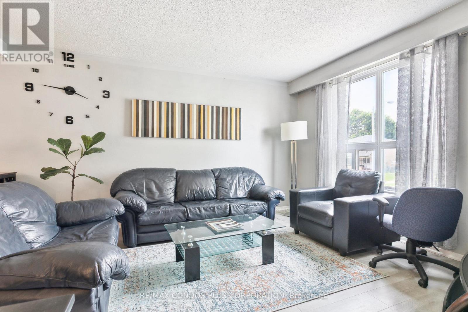 47 - 39 LEXINGTON AVENUE, Toronto, Ontario