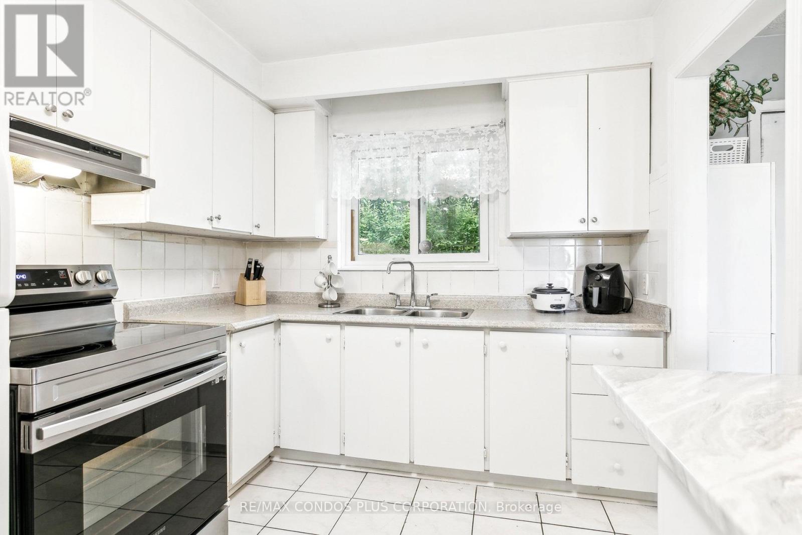 47 - 39 Lexington Avenue, Toronto (West Humber-Clairville), Ontario  M9V 2G4 - Photo 16 - W12211513