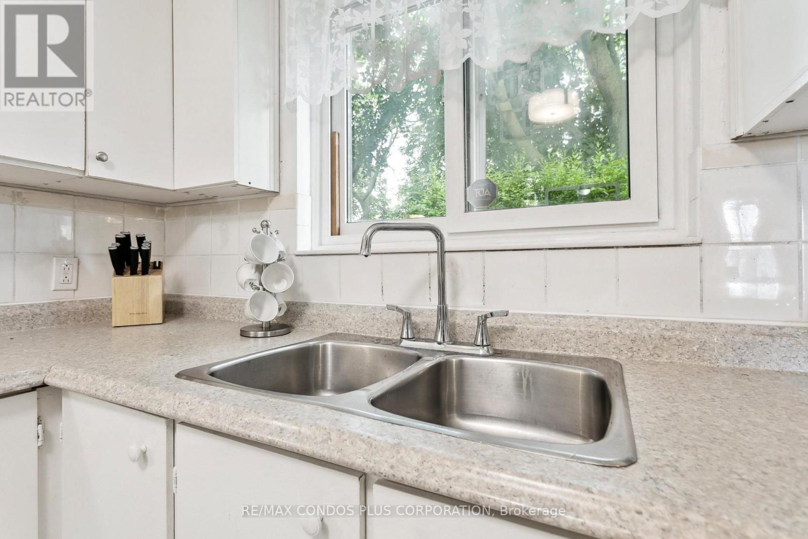 47 - 39 Lexington Avenue, Toronto (West Humber-Clairville), Ontario  M9V 2G4 - Photo 18 - W12211513