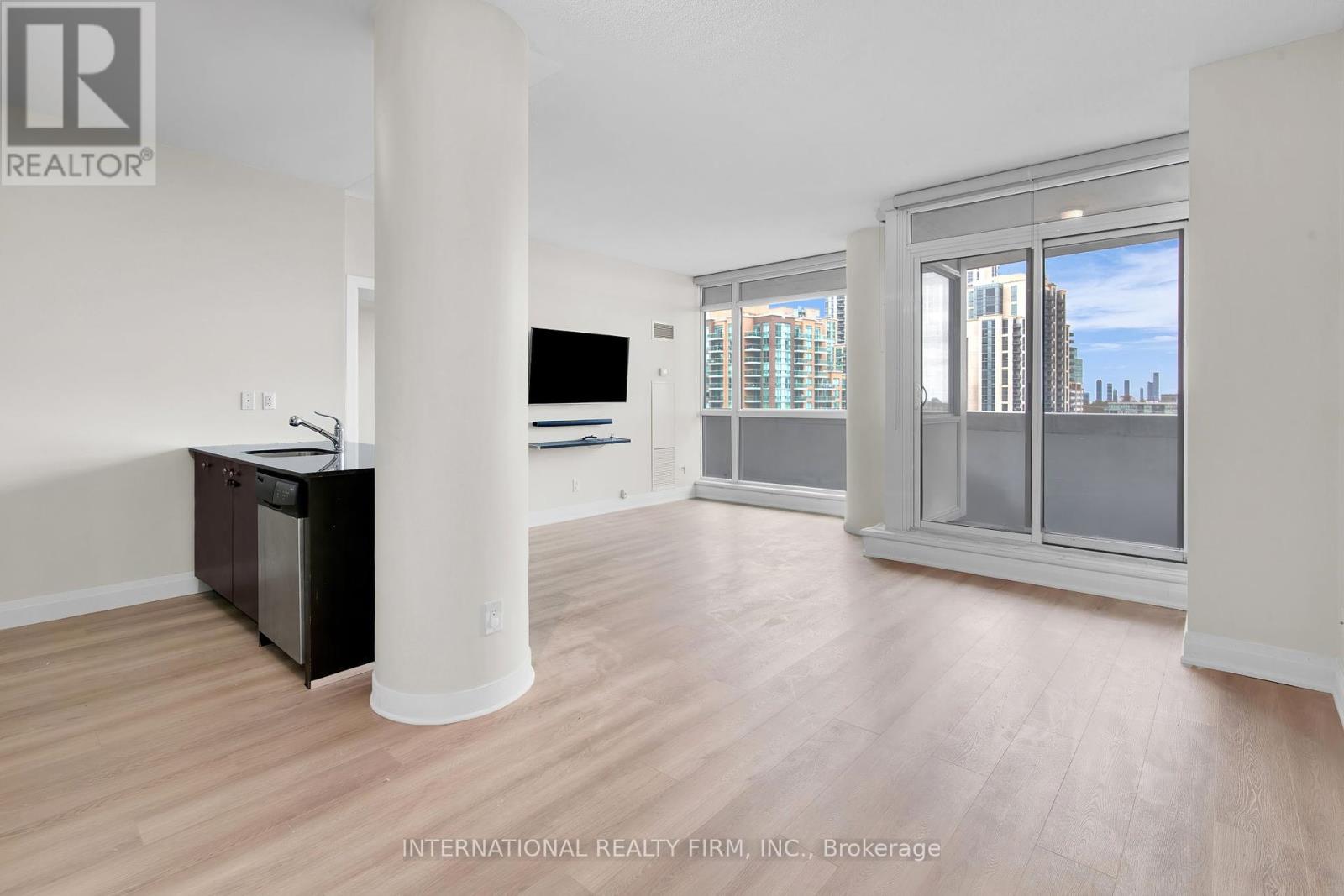 508 - 5101 Dundas Street W, Toronto (Islington-City Centre West), Ontario  M9A 1C1 - Photo 8 - W12211518