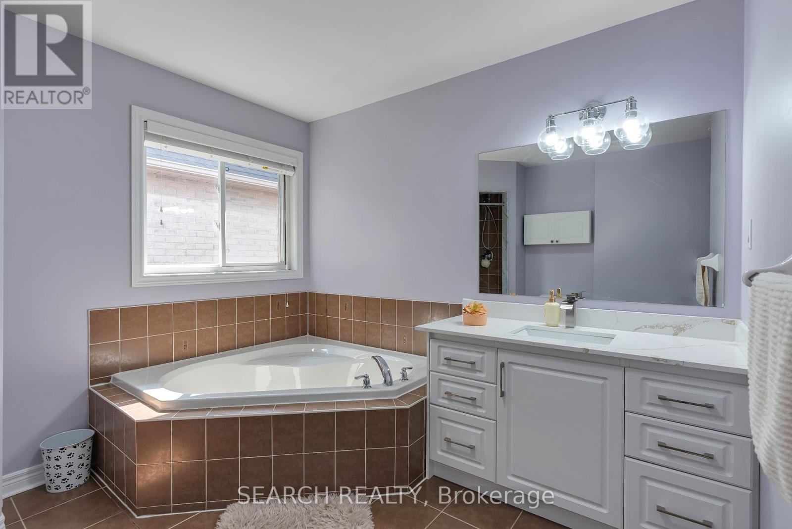 93 Iron Block Drive, Brampton, Ontario  L7A 0J1 - Photo 21 - W12211523