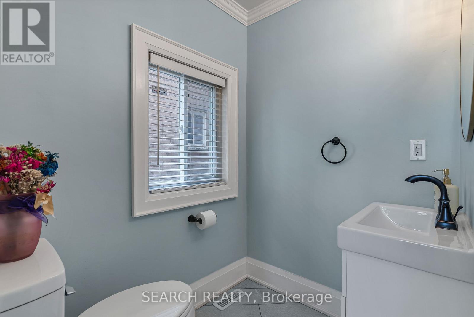 93 Iron Block Drive, Brampton, Ontario  L7A 0J1 - Photo 4 - W12211523