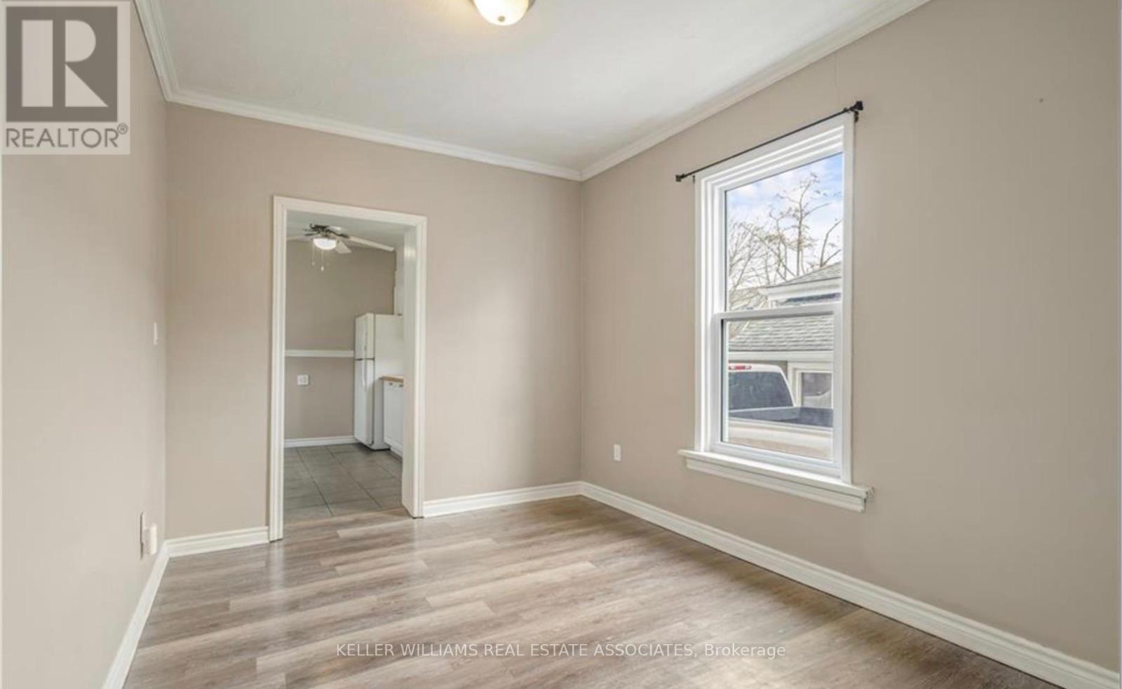 2 - 212 Sheridan Street, Brant (Brantford Twp), Ontario  N3S 4R1 - Photo 5 - X12211538
