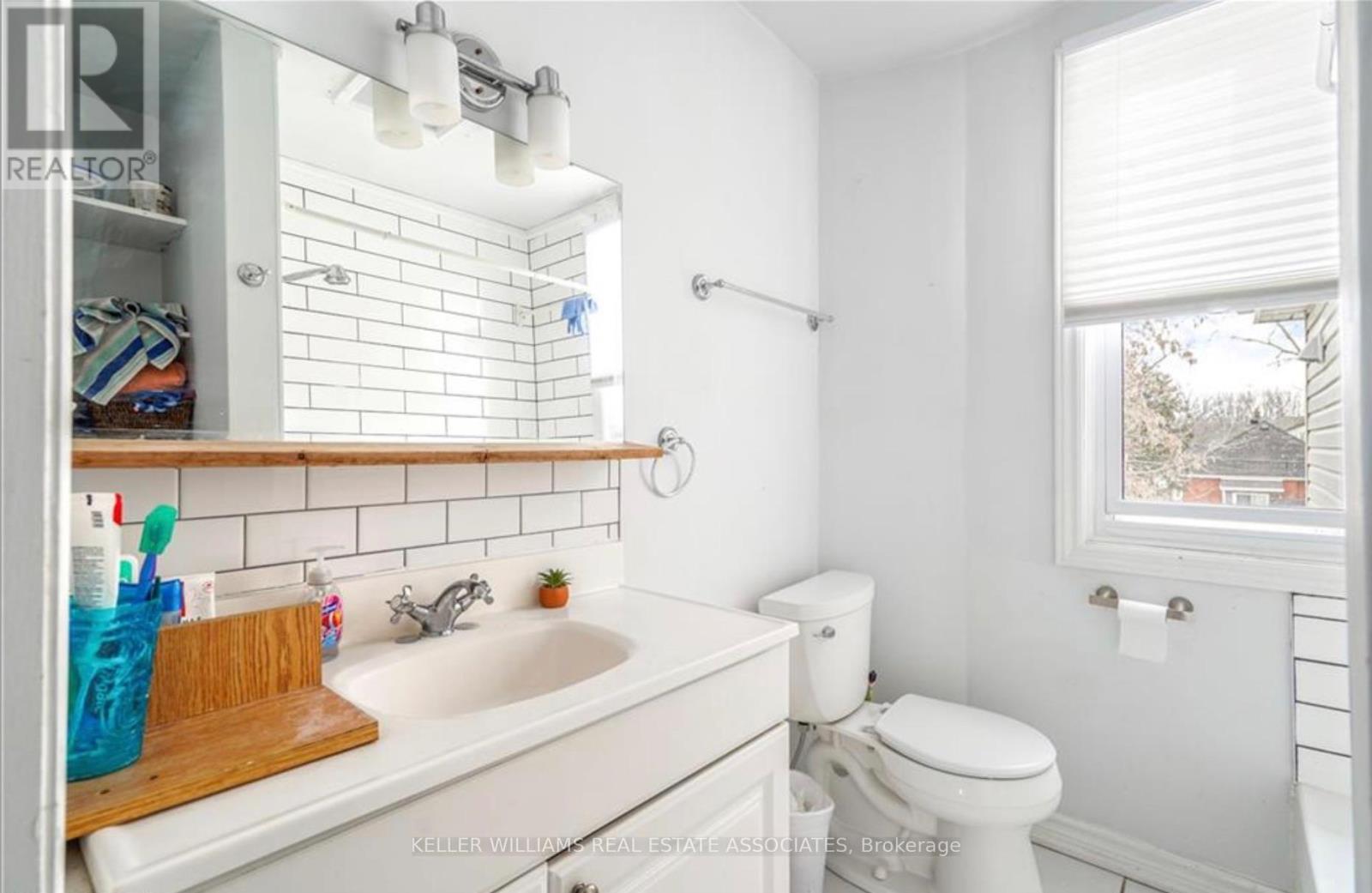 3 - 212 Sheridan Street, Brant (Brantford Twp), Ontario  N3S 4R1 - Photo 10 - X12211539