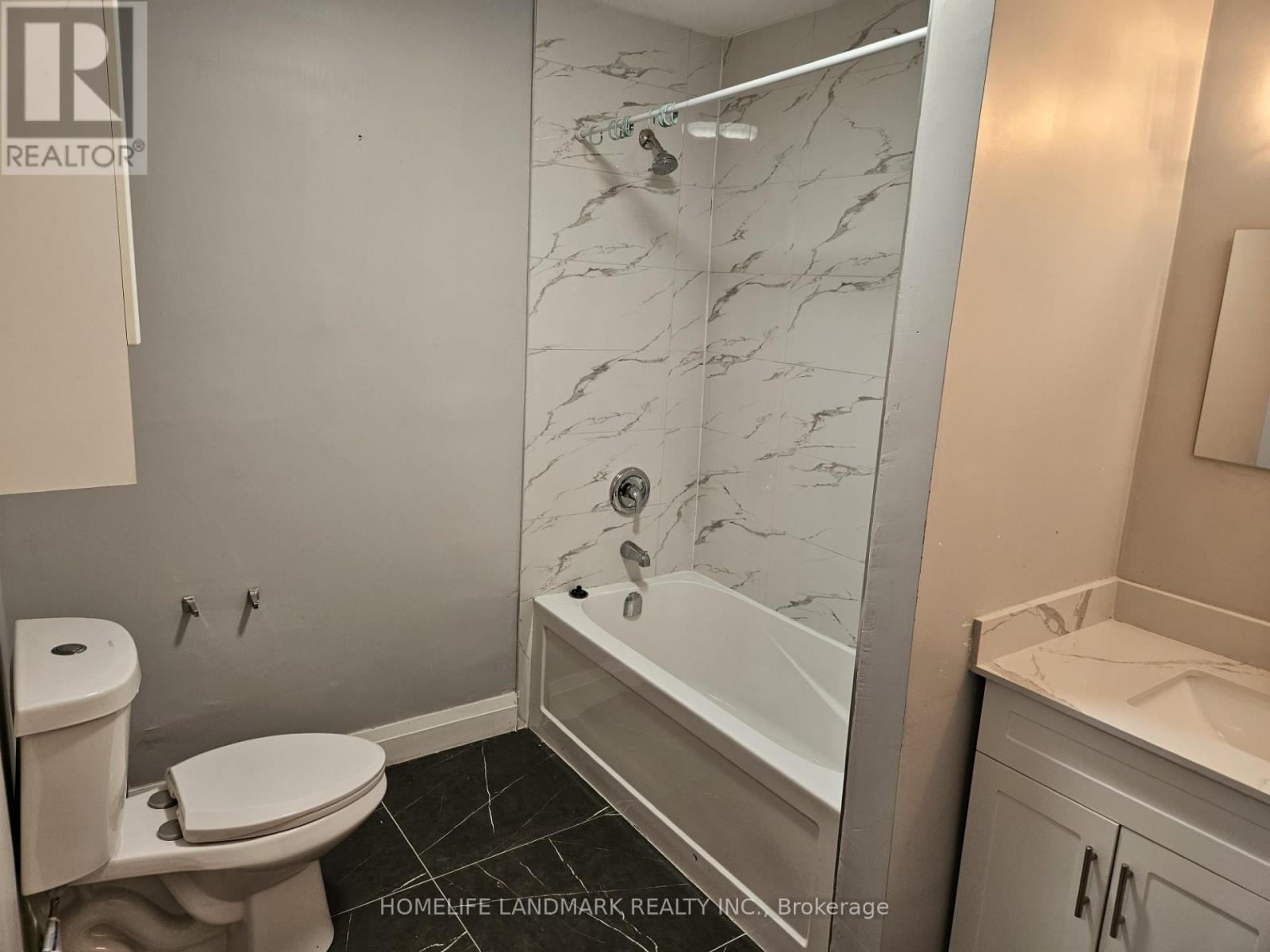 3b Albany - 451 Simcoe Street S, Oshawa, Ontario  L1H 4J7 - Photo 8 - E12199169