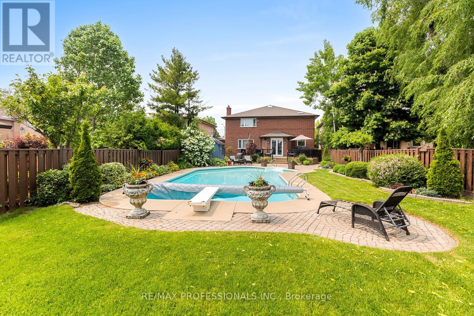 17 Embers Drive, Toronto, Ontario  M9C 3E6 - Photo 41 - W12209966