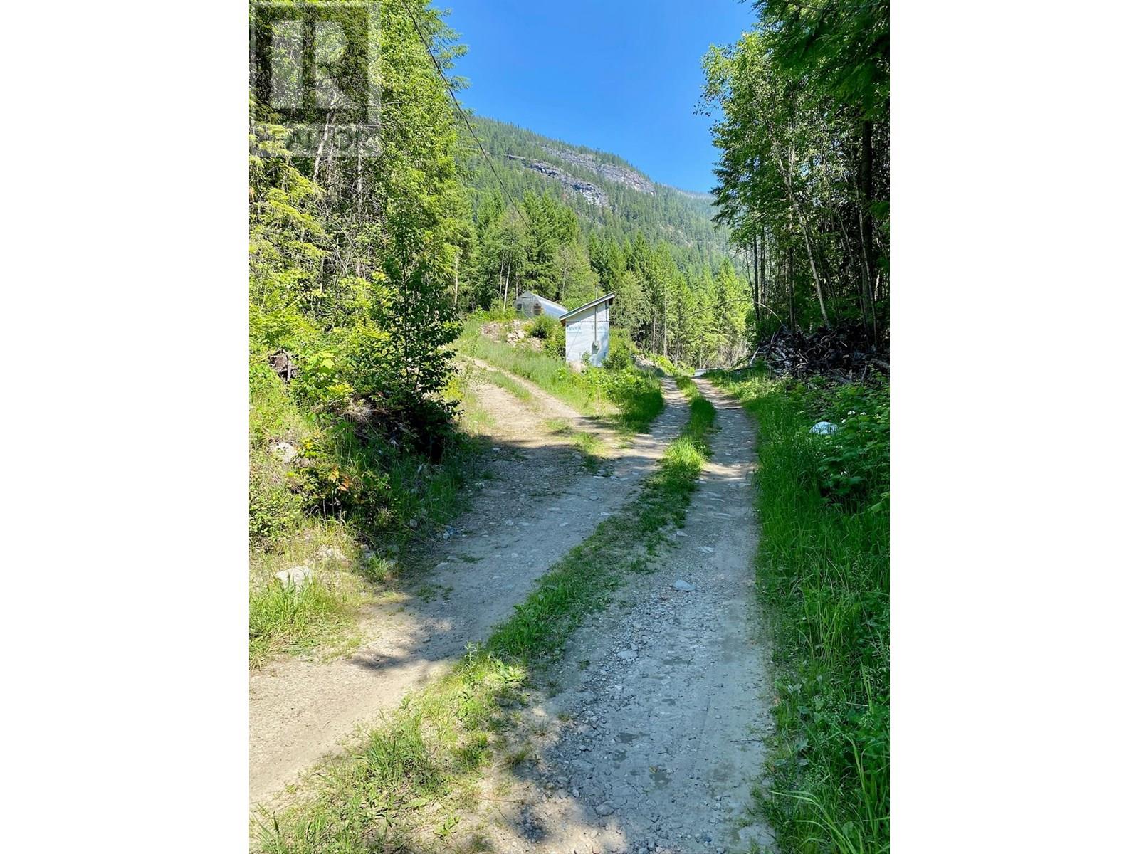 2921 UPPER SLOCAN PARK Road, Slocan Park, British Columbia