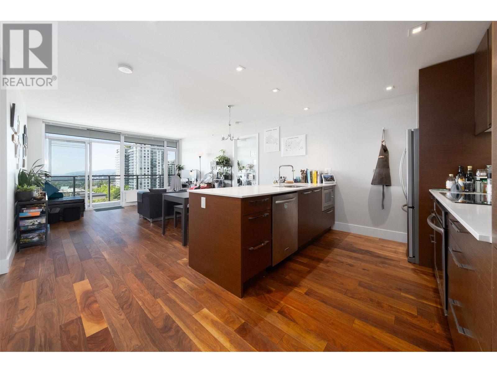 604 111 E 13th Street, North Vancouver, British Columbia  V7L 0C7 - Photo 3 - R3011464