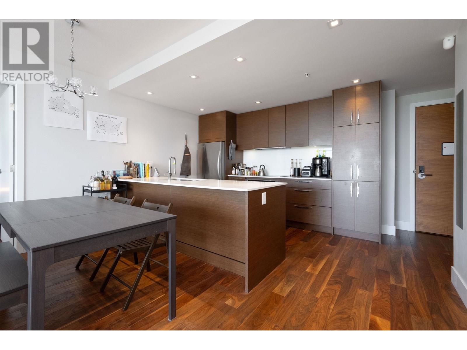604 111 E 13th Street, North Vancouver, British Columbia  V7L 0C7 - Photo 4 - R3011464