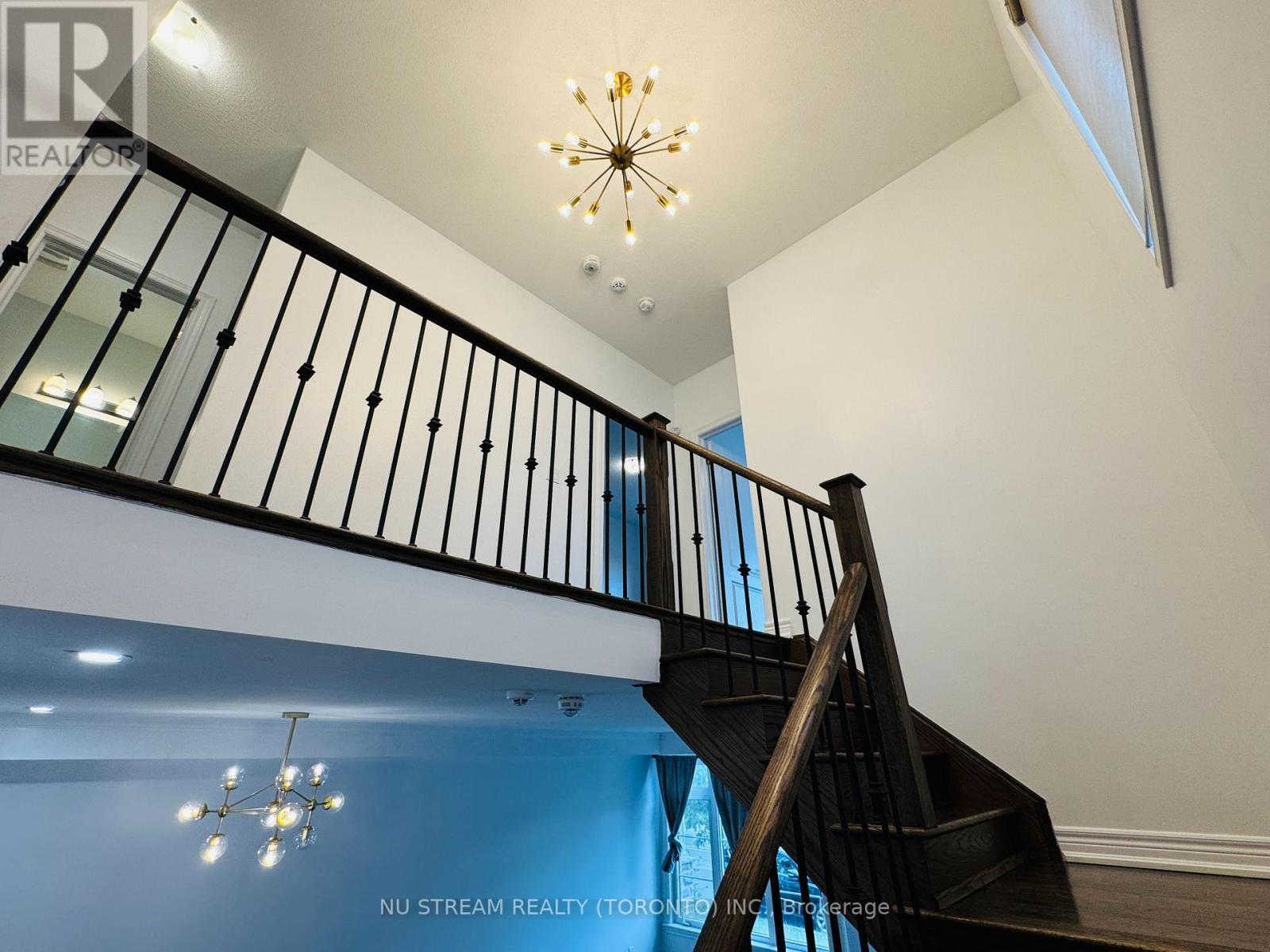 194 Paradelle Drive, Richmond Hill (Oak Ridges Lake Wilcox), Ontario  L4E 0E4 - Photo 17 - N12211552