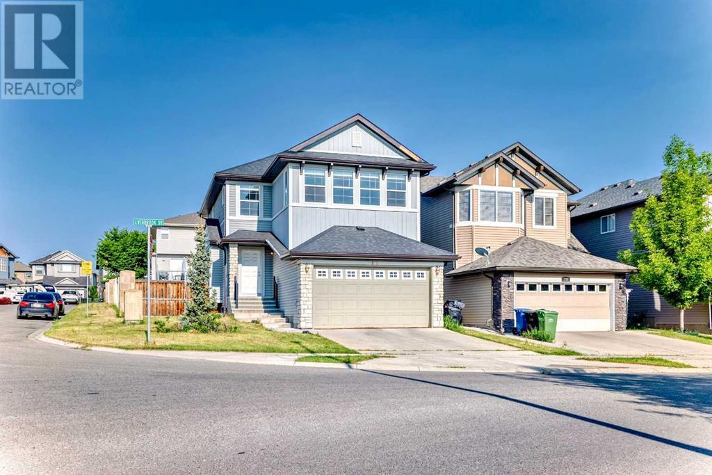 Property at 131 Everbrook Drive SW image 1
