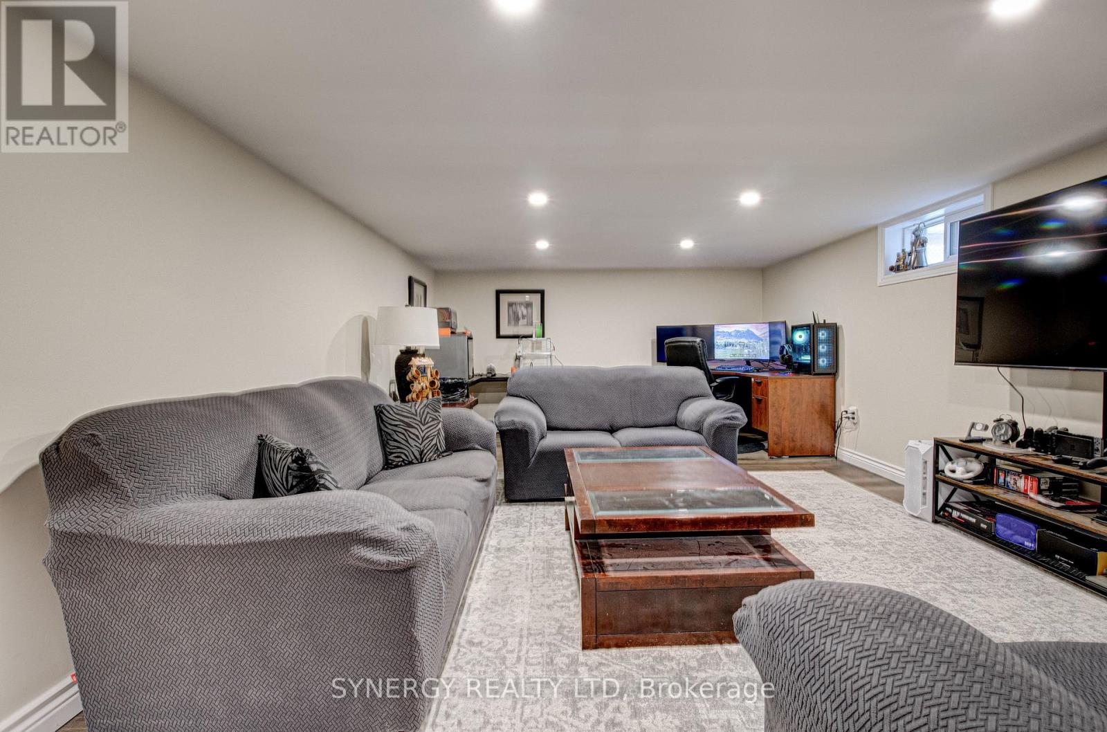 63 Earle Street, Tillsonburg, Ontario  N4G 2M5 - Photo 30 - X12211568