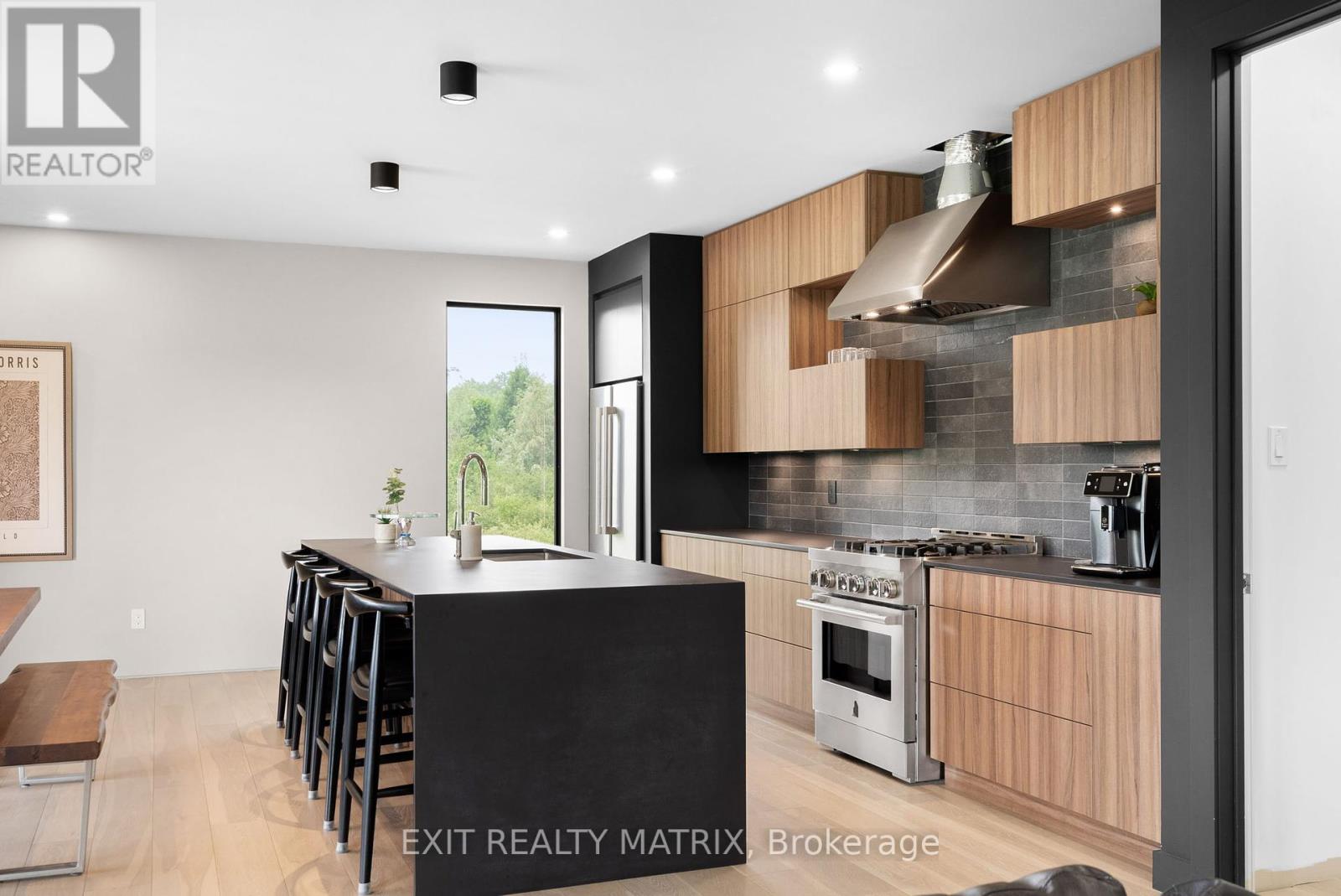 8049 Adam Baker Way, Ottawa, Ontario  K0A 2P0 - Photo 11 - X12211560